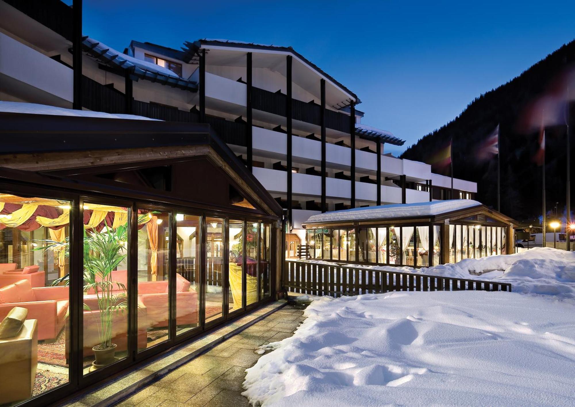 Th La Thuile - Planibel Hotel מראה חיצוני תמונה